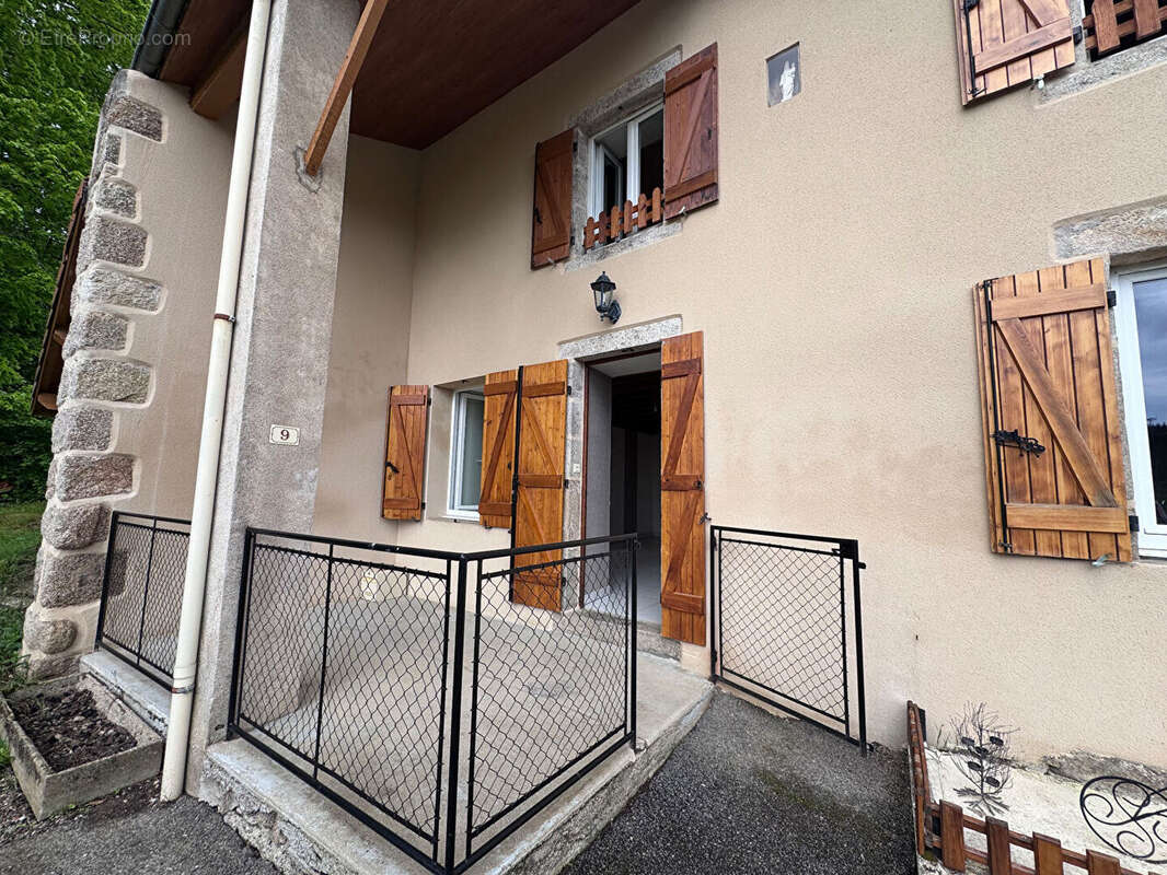 Maison à NOIRETABLE