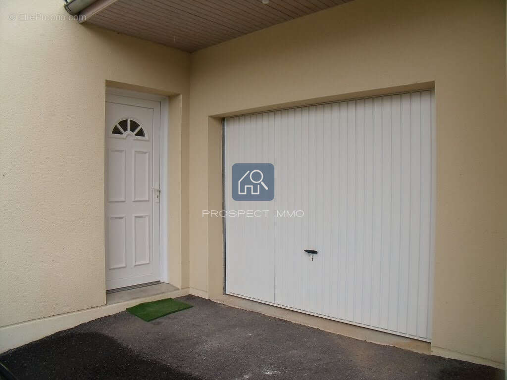 Maison à LAISSAC