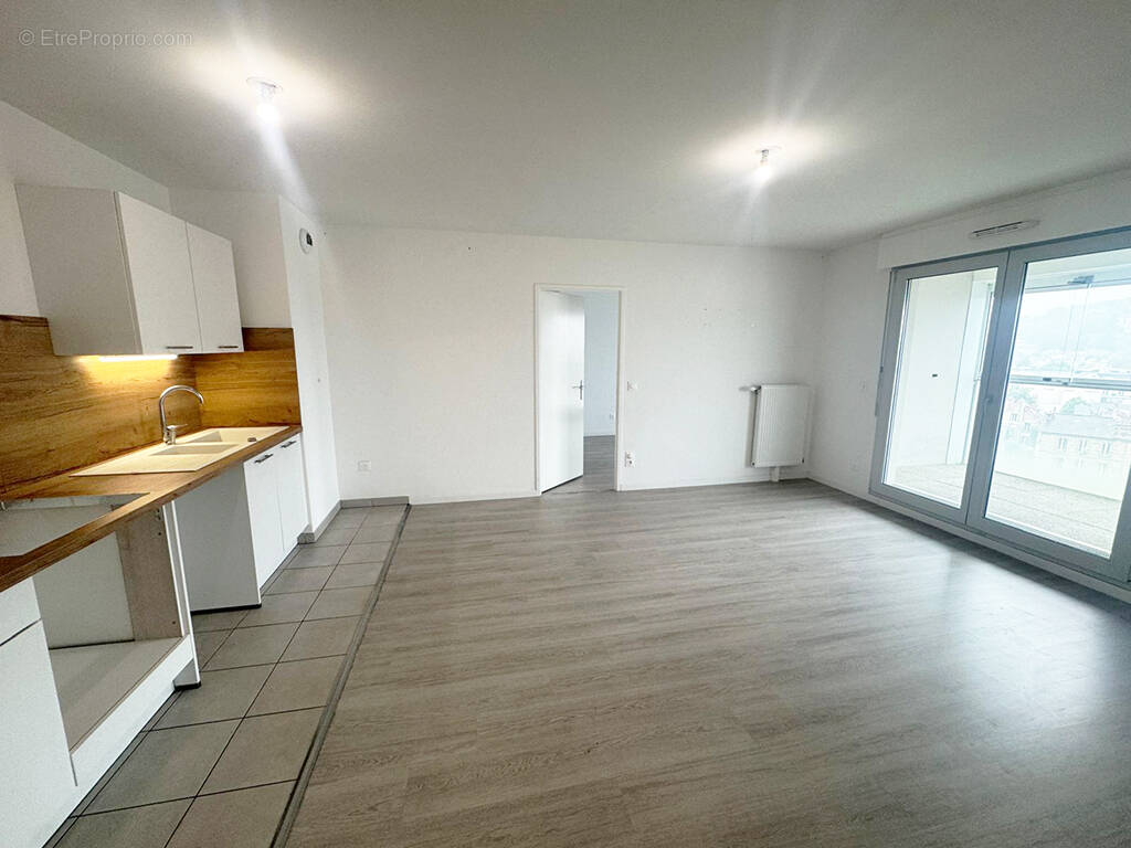 Appartement à JUVISY-SUR-ORGE