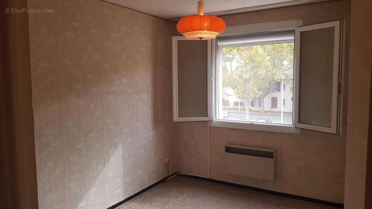 Appartement à PORT-SAINT-LOUIS-DU-RHONE