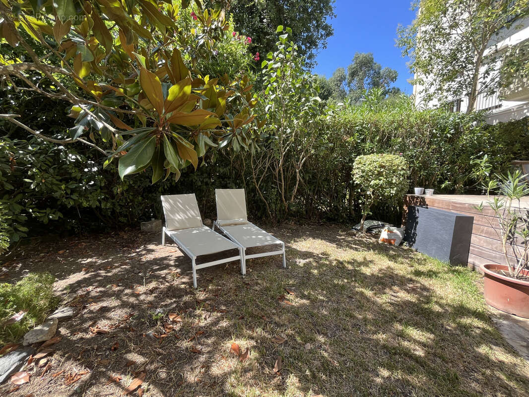 Superbe appartement à vendre à Saint-Tropez - photo 2