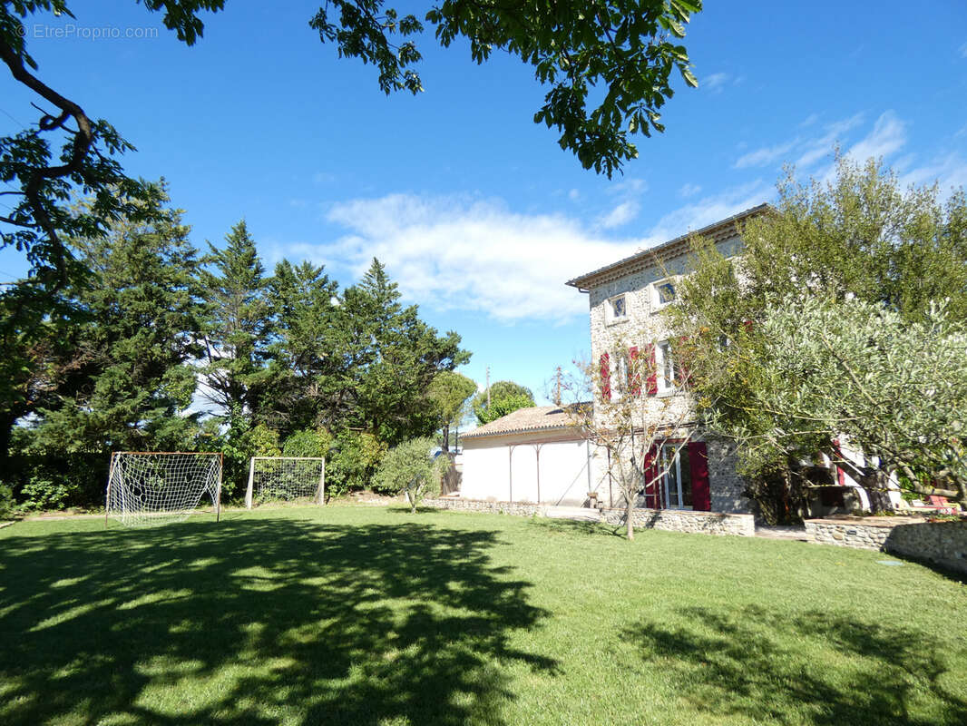 Maison à RIBAUTE-LES-TAVERNES