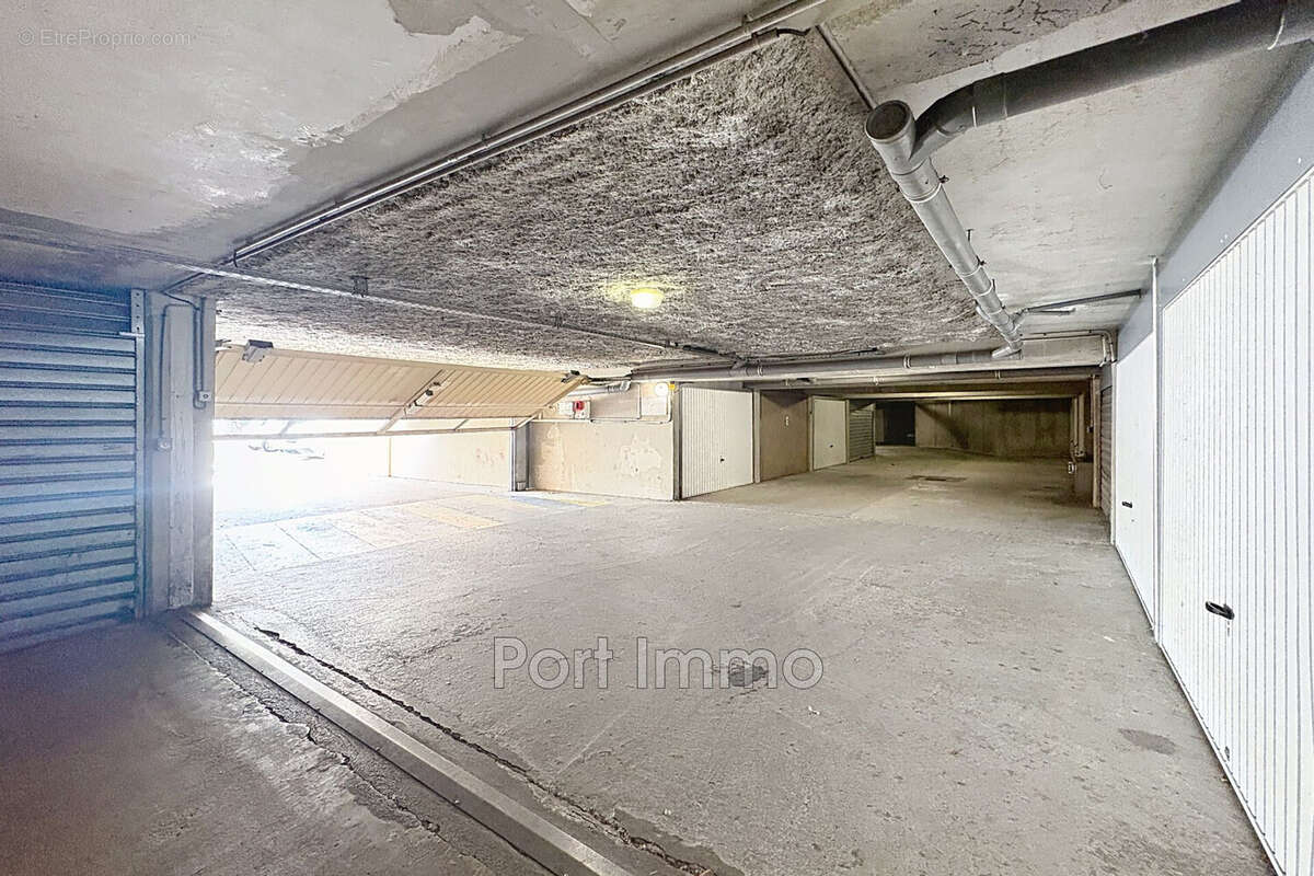 Parking à NICE