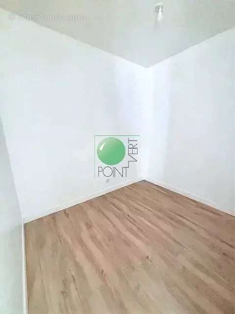 Appartement à LA FERTE-ALAIS