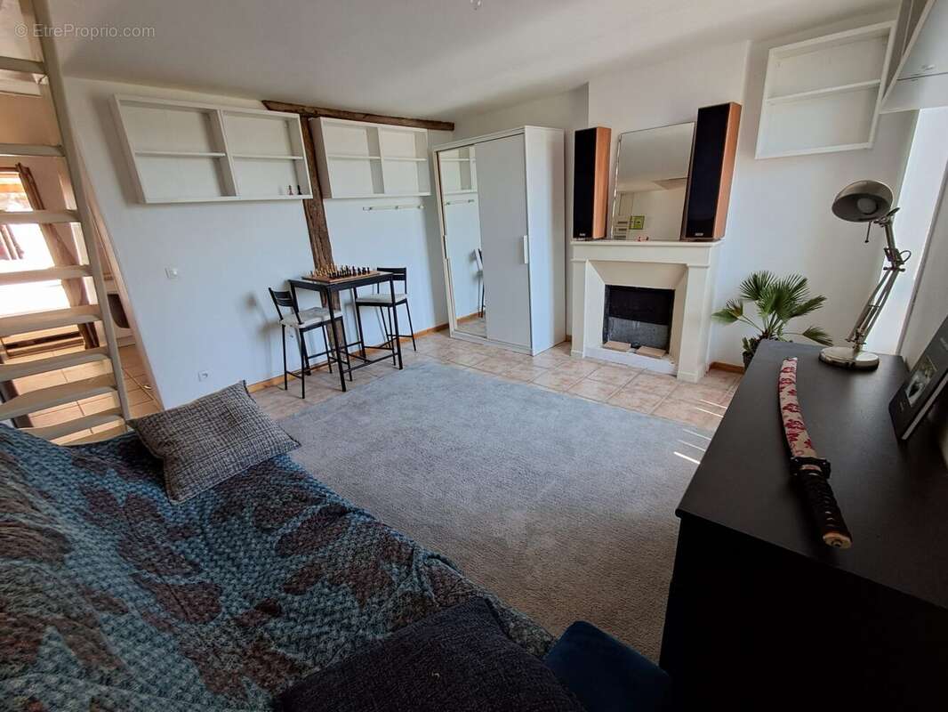 Maison 95 m² à Luynes  - photo 4