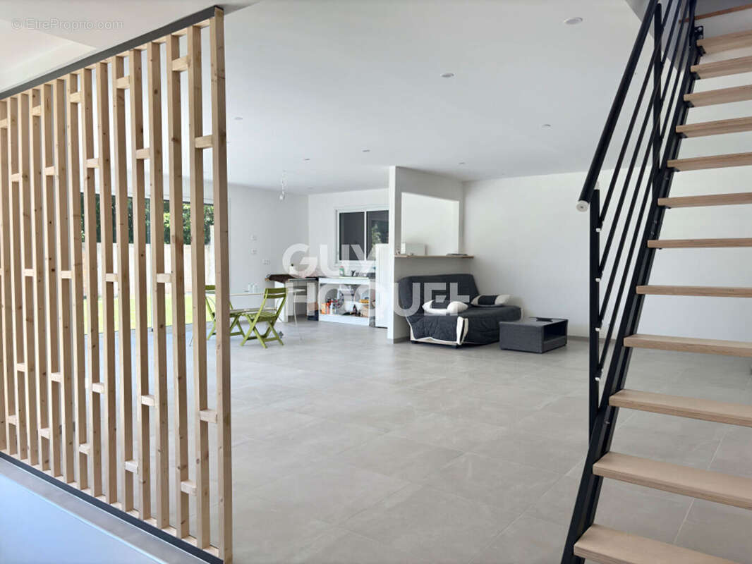 Maison à SOISY-SUR-SEINE