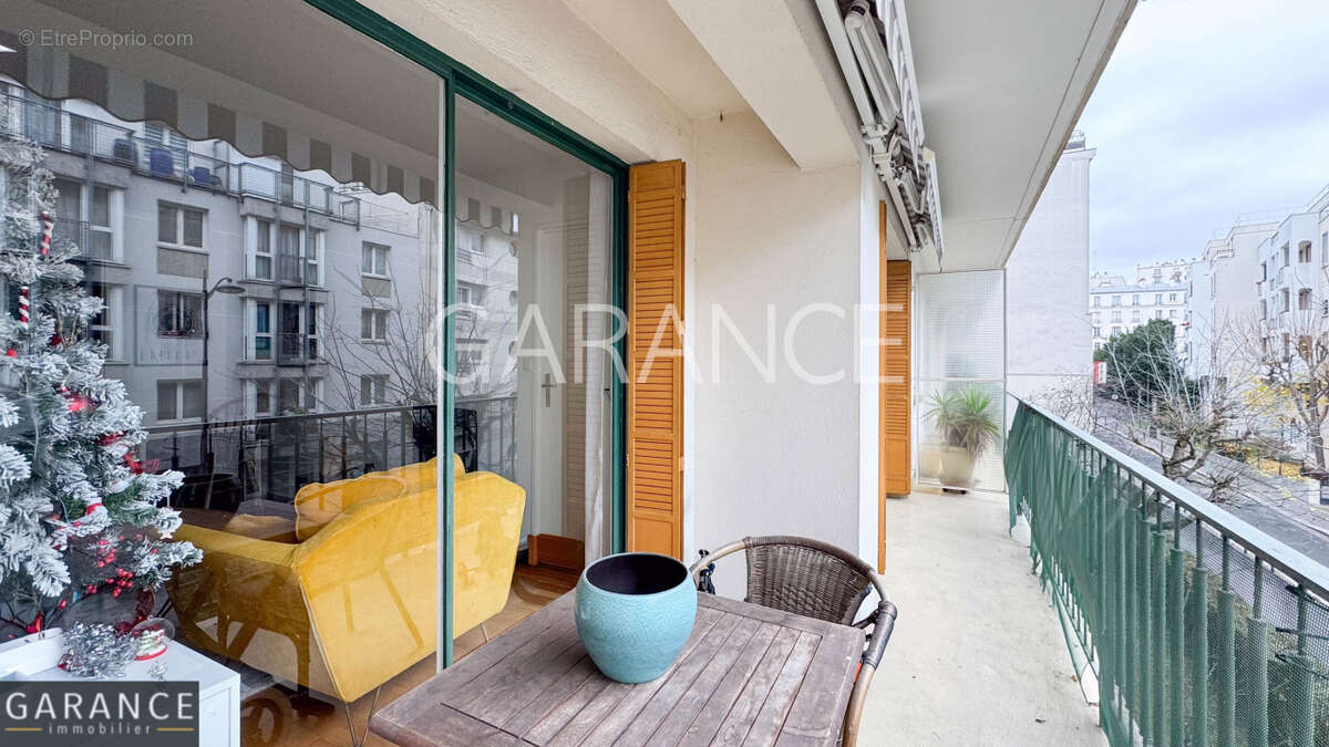 Appartement à PARIS-12E