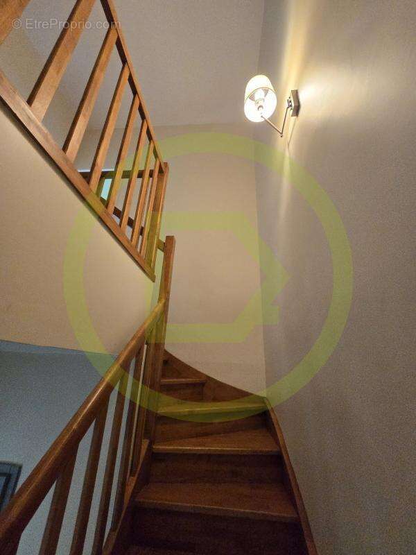 Appartement à SAINT-JEAN-DE-LA-RUELLE