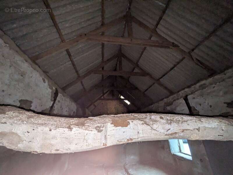 Plouay en campagne ensemble immobilier composé d' une maison de 45m² habitable, une grange de 33 m², un bâtiment en pierre de 91 - photo 5