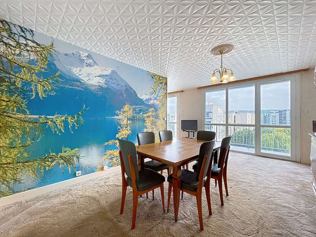 Appartement à SOTTEVILLE-LES-ROUEN