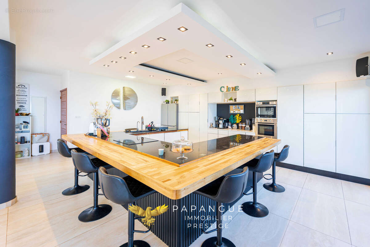 Maison à SAINT-DENIS