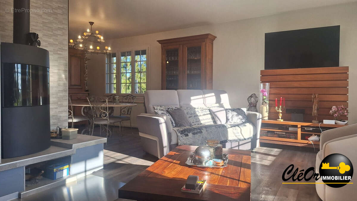 Maison à SAINT-USAGE