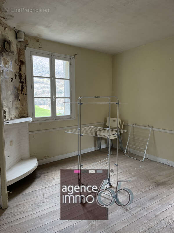 Maison à LUZ-SAINT-SAUVEUR