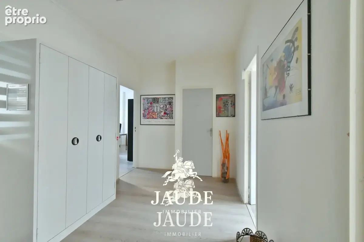Bureaux de 96,2 m2   Secteur BLATIN, Clermont-Ferrand - photo 5