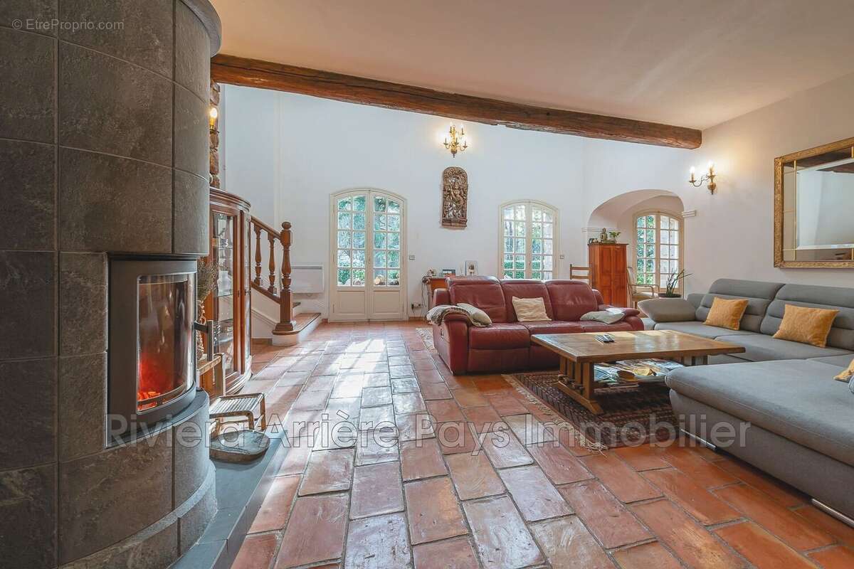 Maison 162 m² à La Croix-Sur-Roudoule  - photo 9