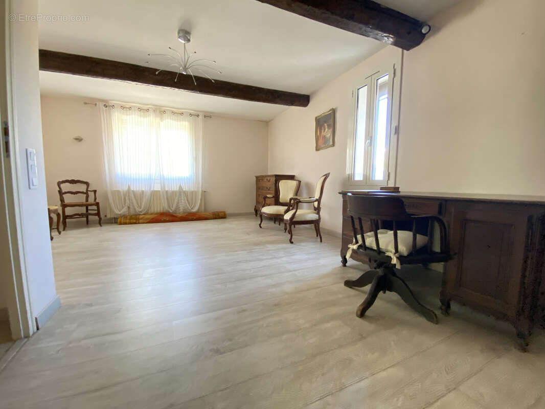 Maison à SOLLIES-VILLE