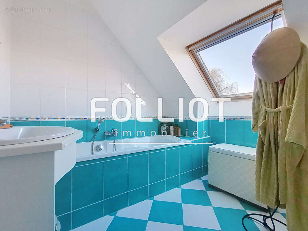 Maison à SAINT-PAIR-SUR-MER