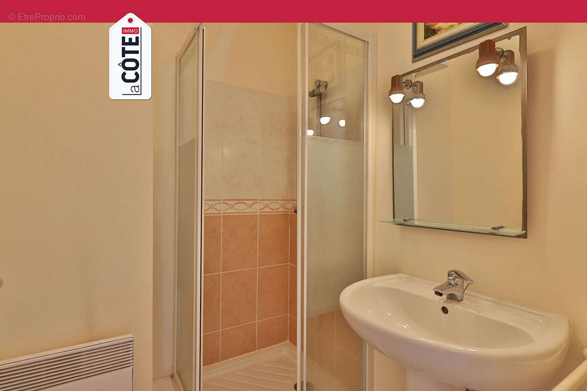 Appartement à CARRY-LE-ROUET