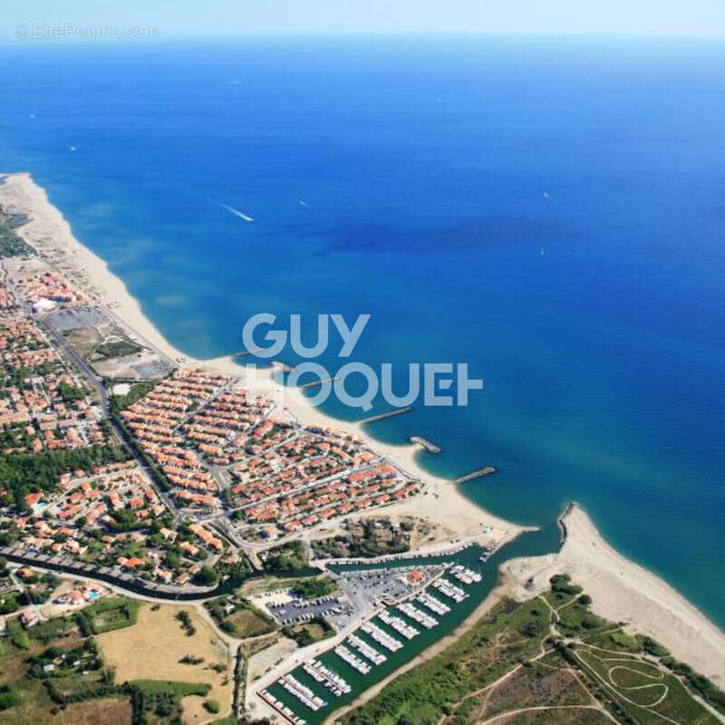 Commerce à SAINTE-MARIE