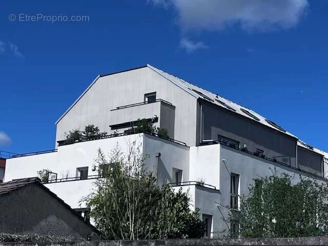 Appartement à MONTIGNY-LE-BRETONNEUX
