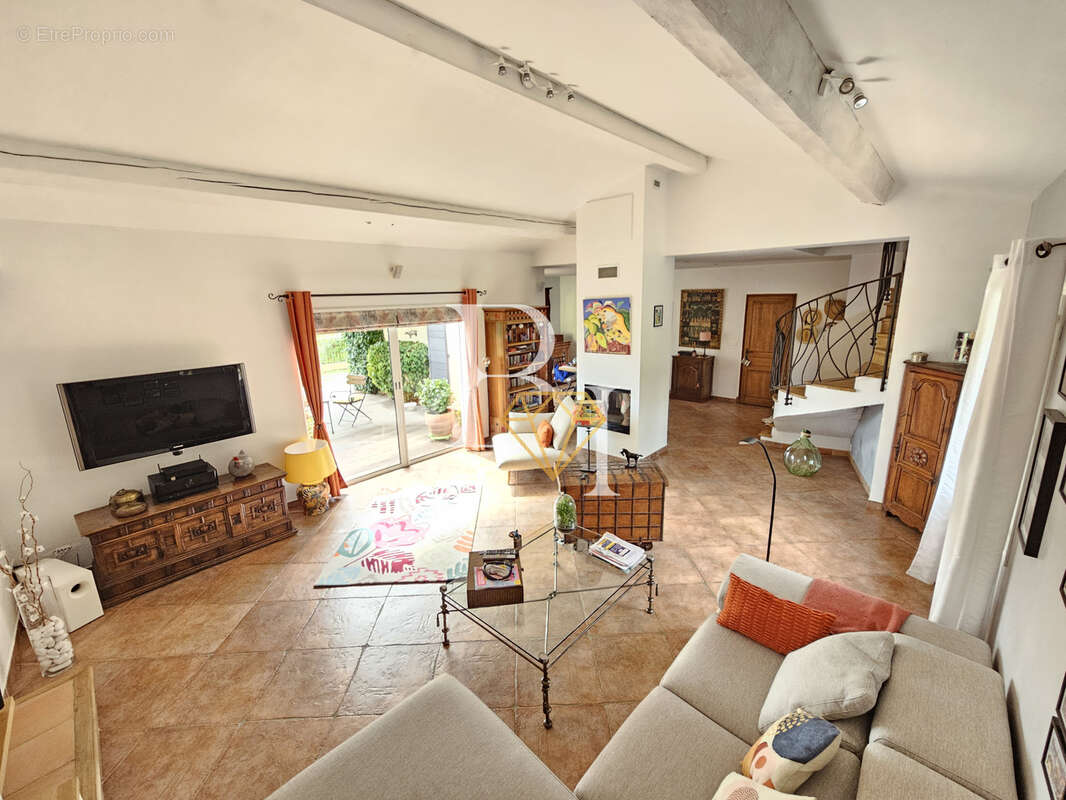 Maison à SAINT-JEANNET