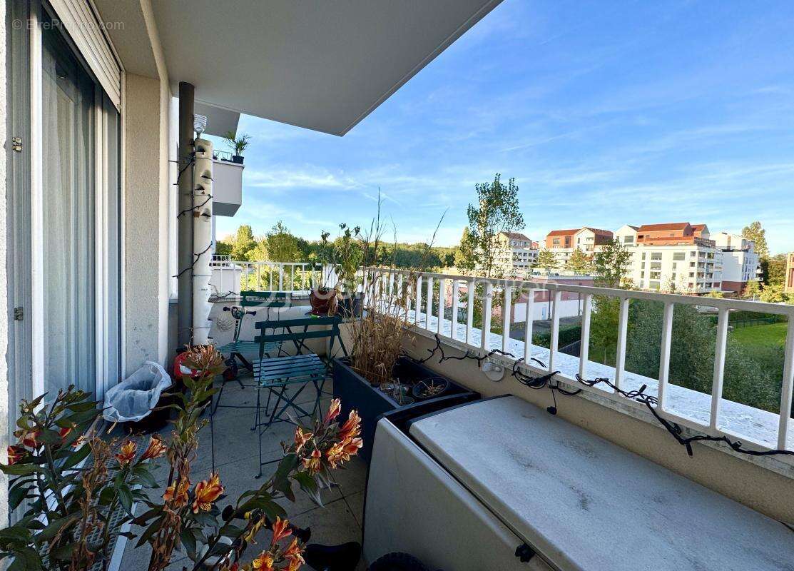 À Vendre – Bel appartement récent à Neuilly-sur-Marne, secteur Maison-Blanche - photo 4