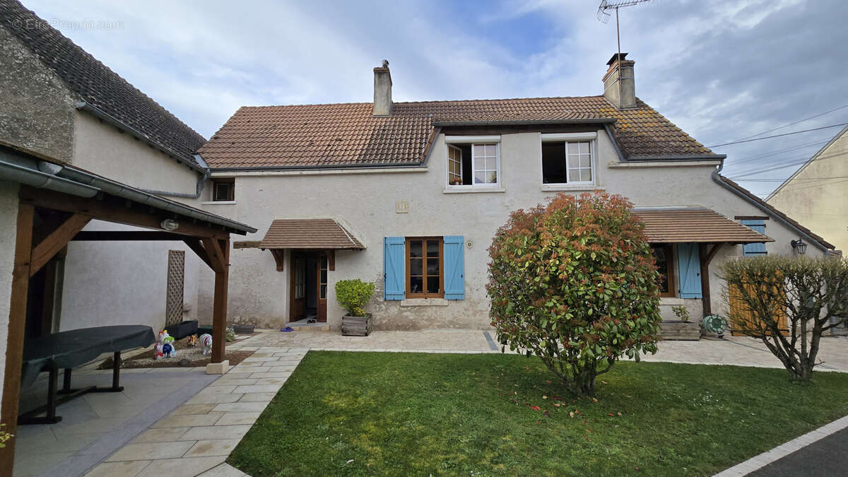 Maison à CRAVANT
