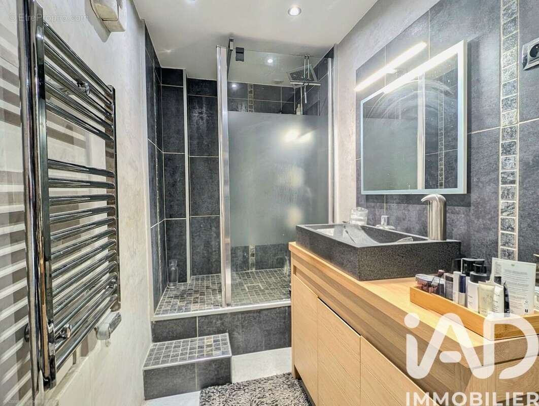 Photo 9 - Appartement à MARSEILLE-5E