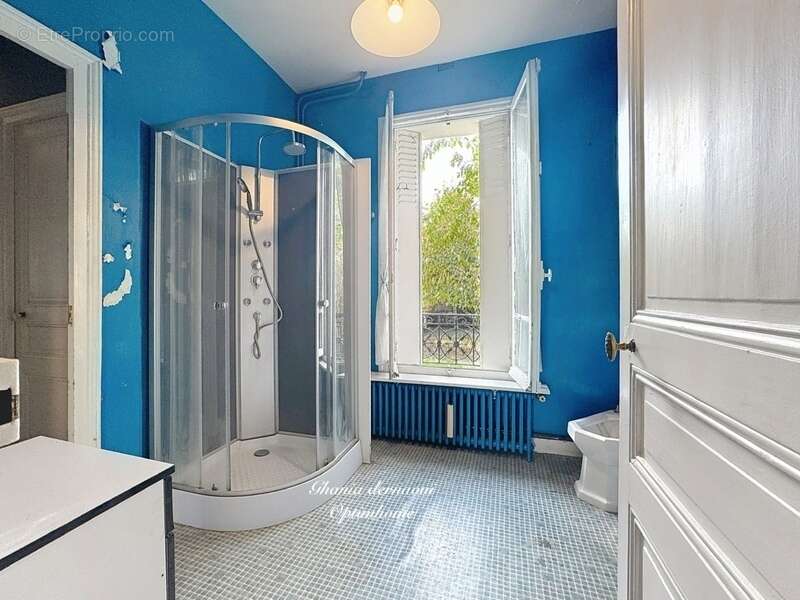 Maison à LE PERREUX-SUR-MARNE