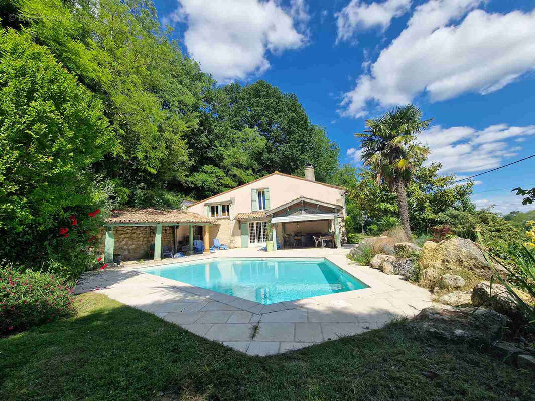 Maison à SAMONAC