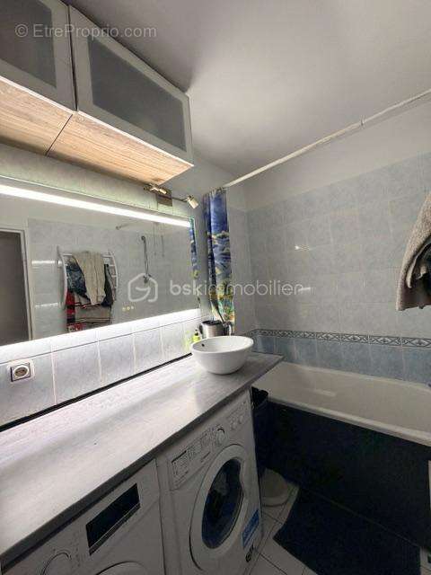 Appartement à SAVIGNY-LE-TEMPLE