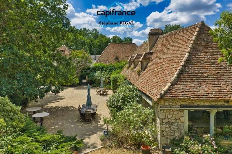 Propriete à vendre à Beaumontois en Périgord, Maison et gîte de 340m2 habitables sur 1,7ha avec piscine - photo 3