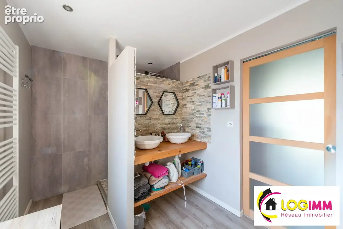 Maison 256 m² à Saint-Python  - photo 8