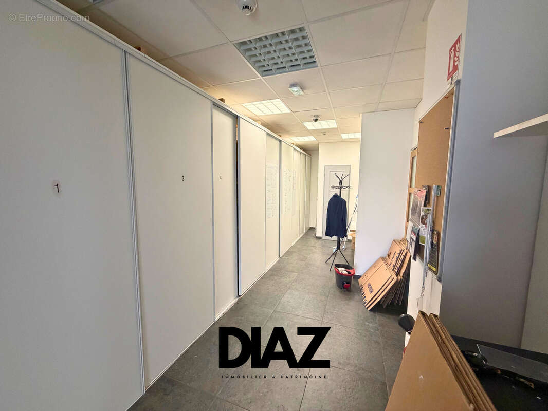 À VENDRE   MURS COMMERCIAUX LOUÉS   NÎMES Investissement locatif sécurisé   122 m2   Rentabilité immédiate - photo 8