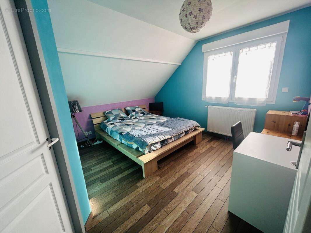 Mandeure magnifique maison f7 recente 150 m2 - photo 5
