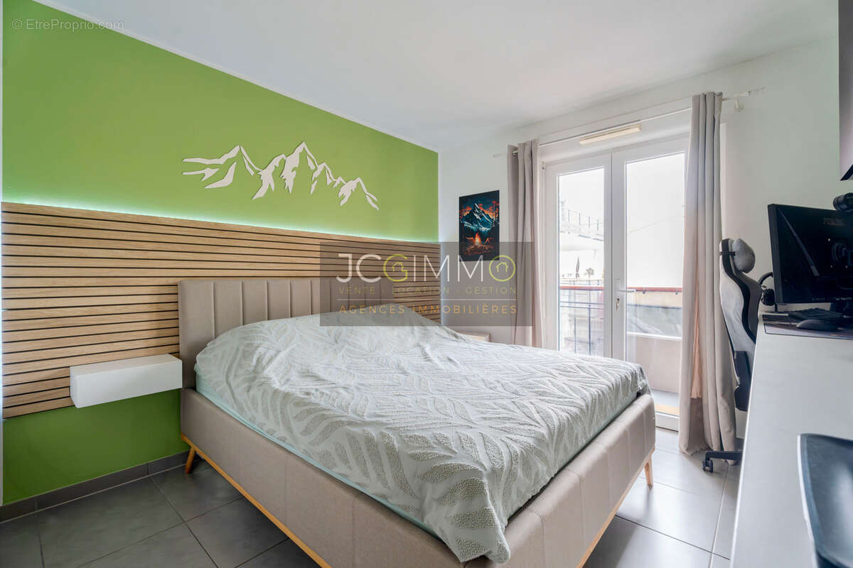 Cuers (les rayols/saint lazare/les bousquets) - appartement t3 - terrasse+ balcon - 2 places de parking - - photo 10