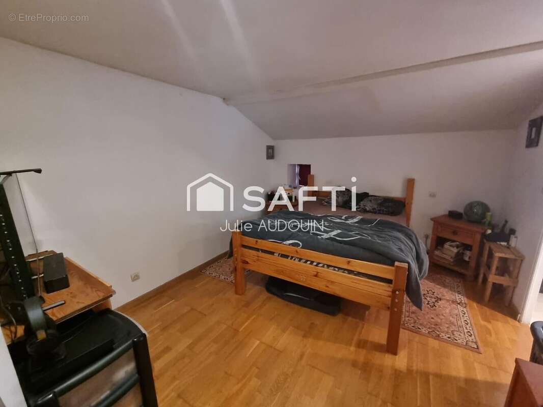 Maison 116 m² à Les Touches-De-Perigny  - photo 6