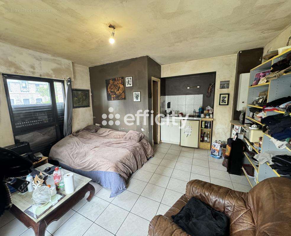 Appartement à FAMARS
