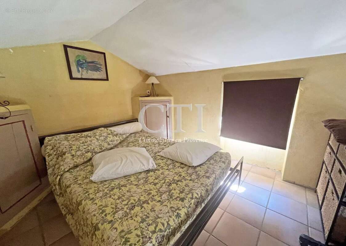 Maison à VAISON-LA-ROMAINE