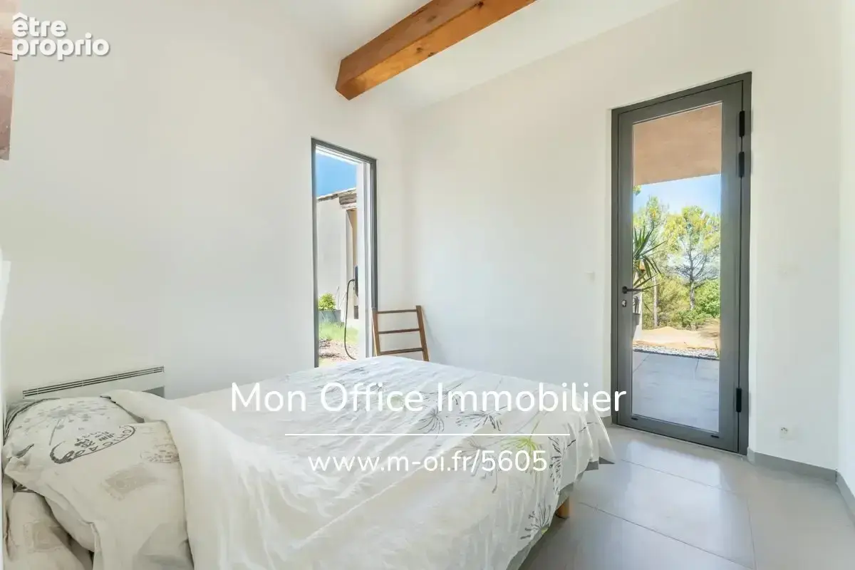Référence : 7063-MAC. - Villa 5 pièces avec piscine, garage et dépendance - photo 5