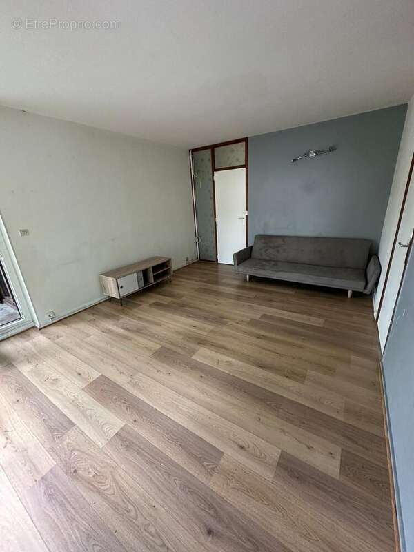 Appartement 56 m² à Cluses  - photo 3