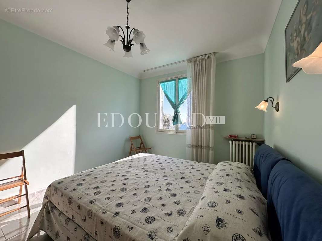 Appartement à ROQUEBRUNE-CAP-MARTIN