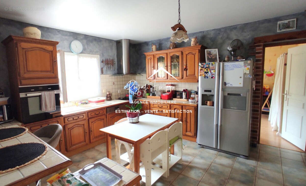 Cuisine A et E - Maison à AVAILLES-EN-CHATELLERAULT