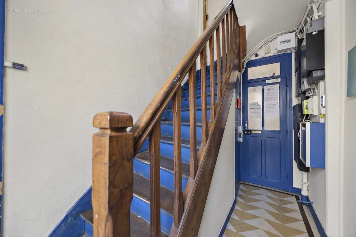 Appartement à PARIS-14E