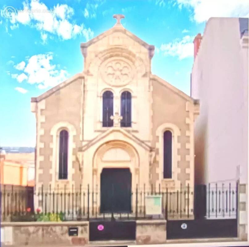 Commerce à LES SABLES-D&#039;OLONNE