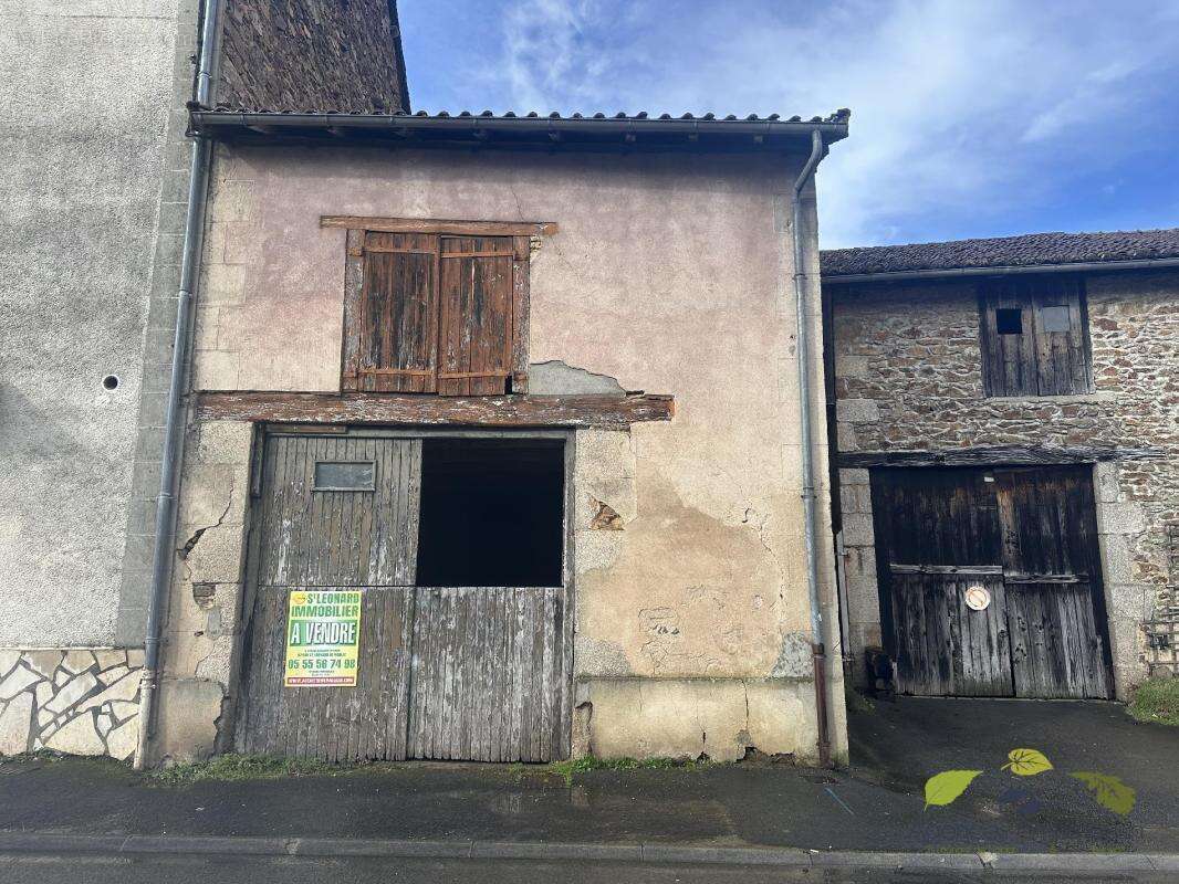 Maison à BUJALEUF