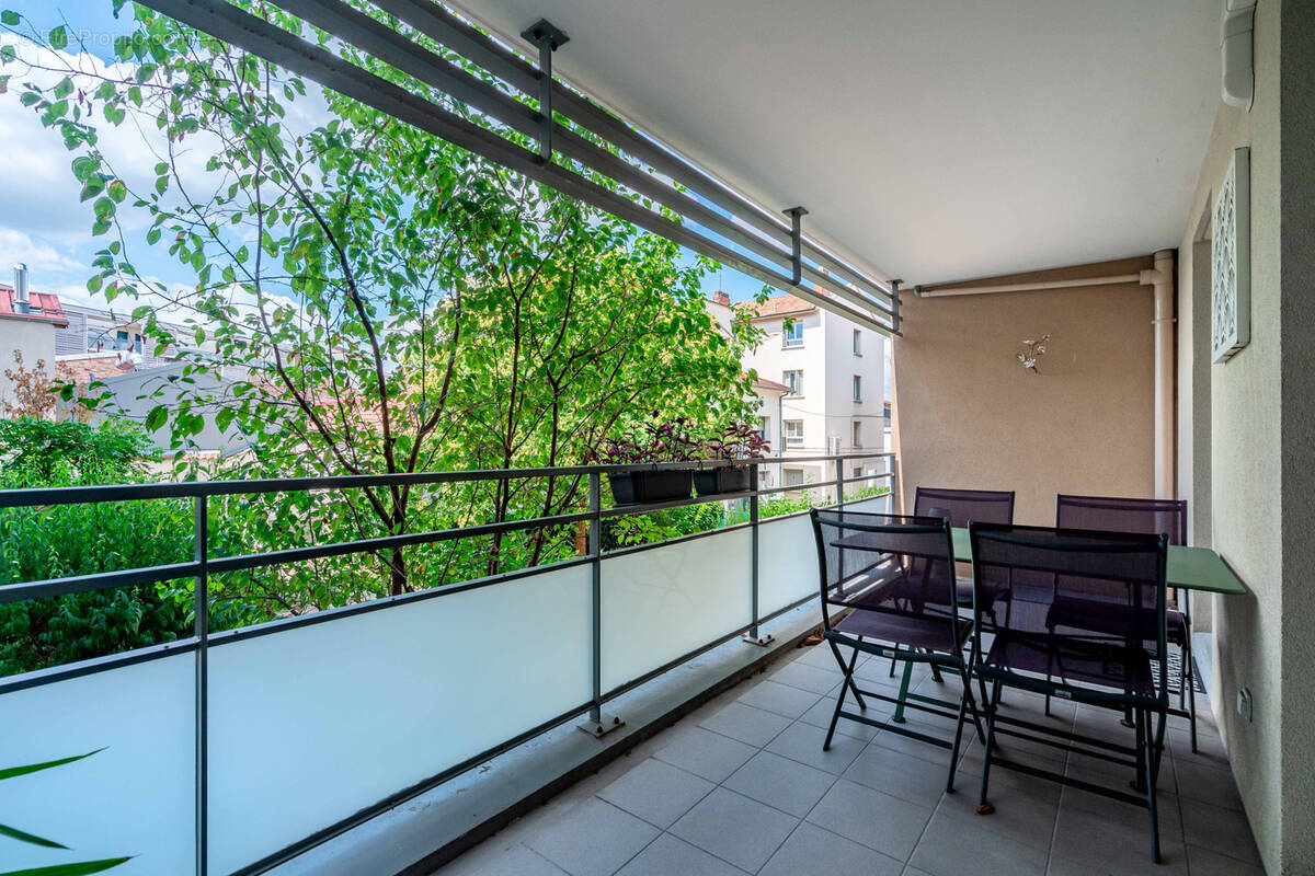 Appartement à TASSIN-LA-DEMI-LUNE