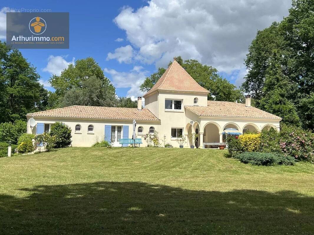 Maison à FOURQUES-SUR-GARONNE