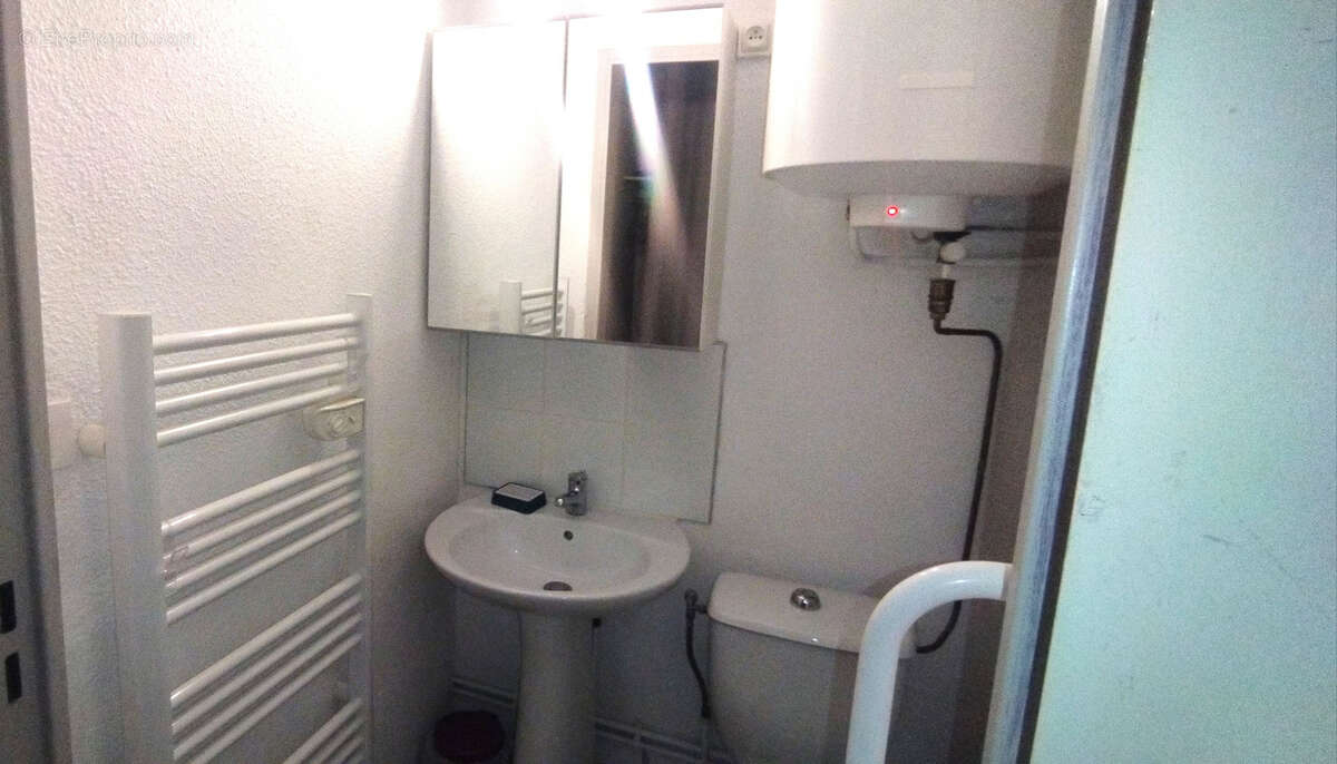 Appartement à LAMALOU-LES-BAINS