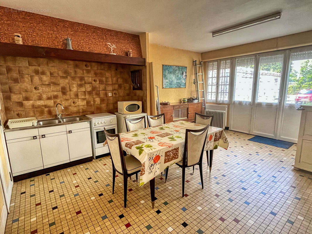 Maison à vendre à Royan À moins d'1 km du marché - photo 7